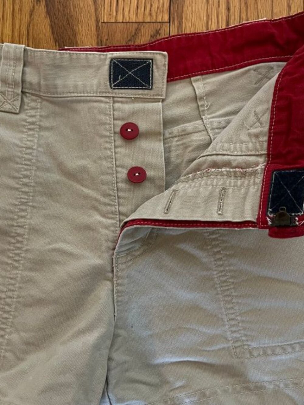 American Eagle Women's Shorts - Picture 2 of 5